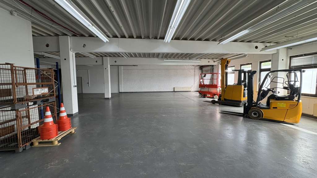 Moderne Räumlichkeiten für die Stapler und Baumaschinen Ausbildung bei Universale in Moers